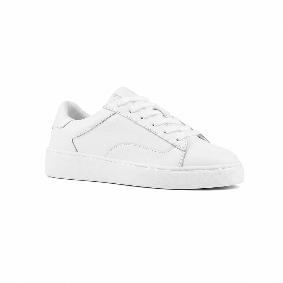 Numeris Sneaker weiß Kylian Mbappé Outfit Detail