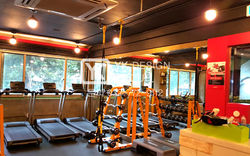 아놀드홍 짐 낙성대점