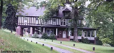 Is the mansion of the legendary Thaw family near Loretto, Pa. actually haunted?