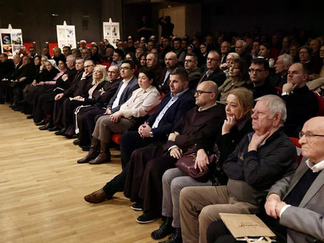 Puharić na Svečanoj akademiji povodom jubilarnog 500. broja revije "Svjetlo riječi"