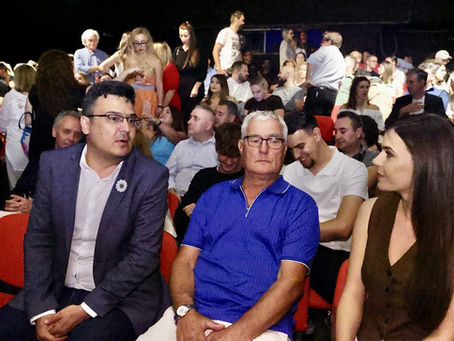 Puharić na projekciji dokumentarnog filma „Sanjam ih“