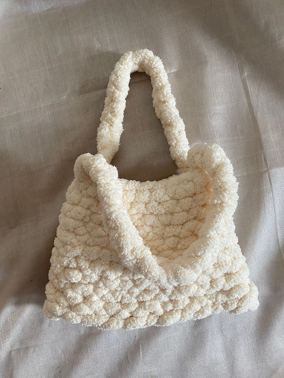 Thumbnail: Cozy Handheld Bag