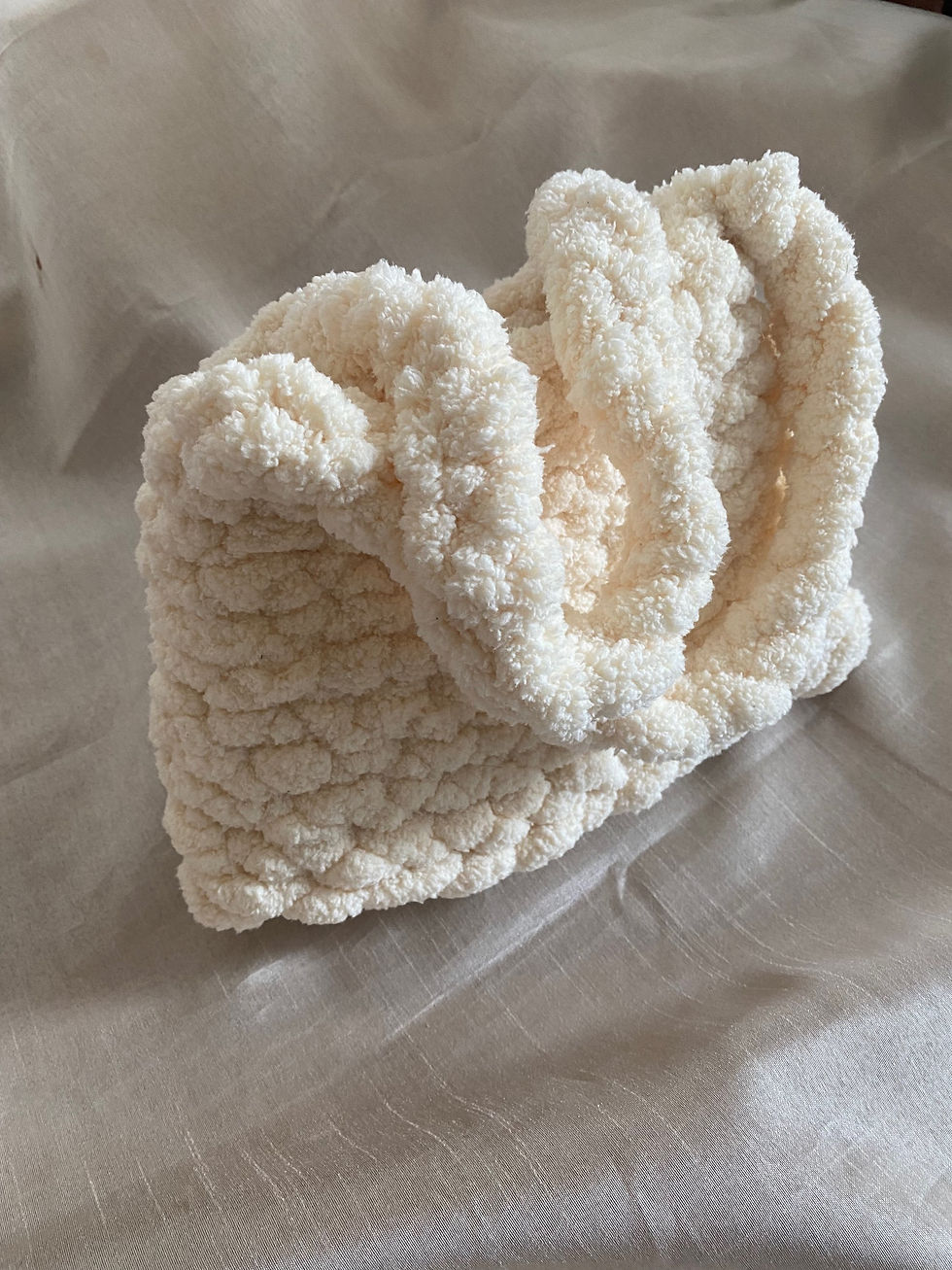 Thumbnail: Cozy Handheld Bag