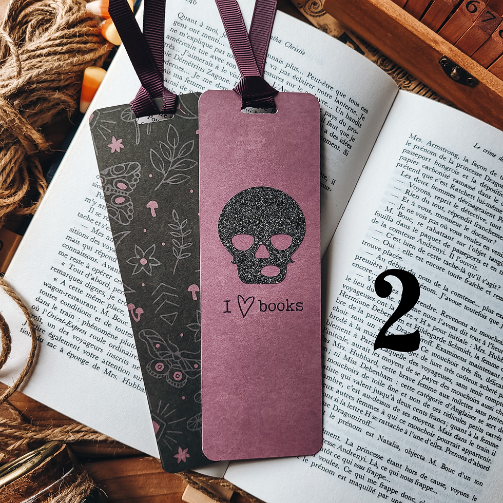 Miniature : Books & Skulls