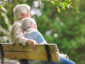 Planos de saúde batem recorde de idosos e estudam alta de preços