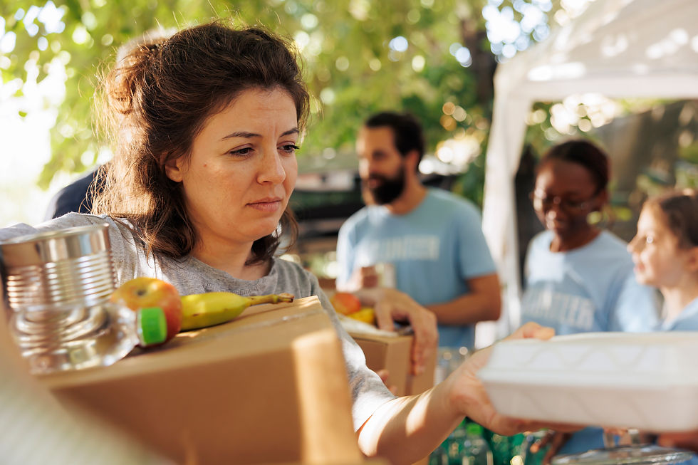 aider-les-necessiteux-des-repas-pour-les-sans-abri.jpg