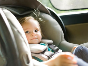 Fino a quando e perché i bambini devono viaggiare in senso contrario di marcia?