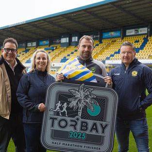 Torquay United head to the start line of the Torbay Half Marathon & 10k!