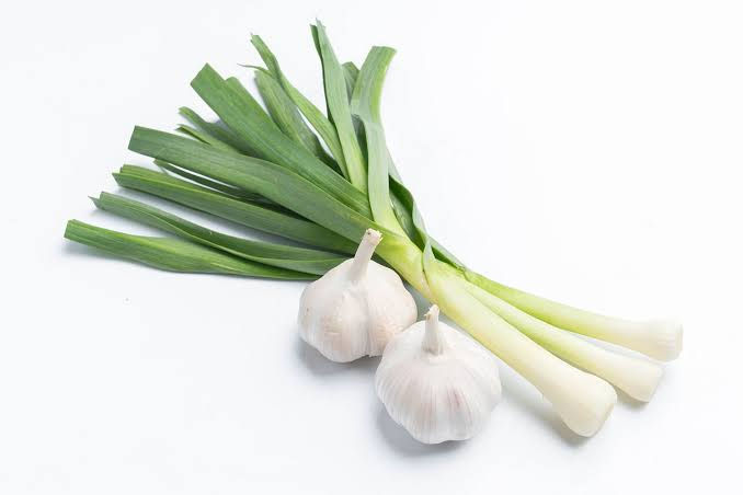Green Garlic (લીલું લસણ) 50g