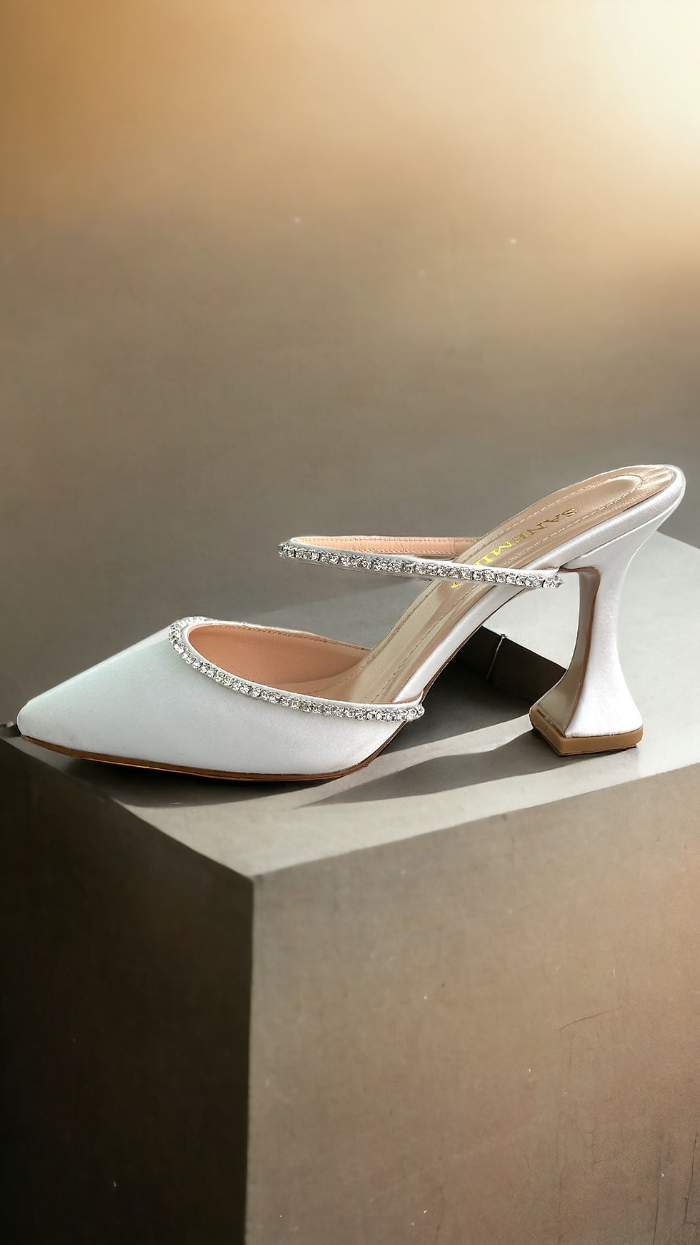 Thumbnail: Sanya Slippers