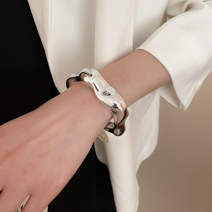 Thumbnail: Irregular Geometric Twisted Open Bangles for Women European and American Persona