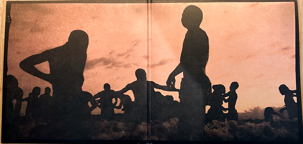 Miniatura: Lakou Mizik & Joseph Ray Leave The Bones