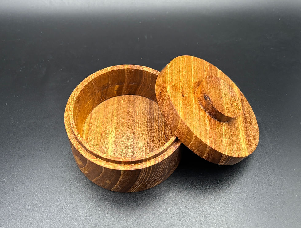 Thumbnail: Crafted from red elm, this elegant box highlights the wood’s rich natural beauty