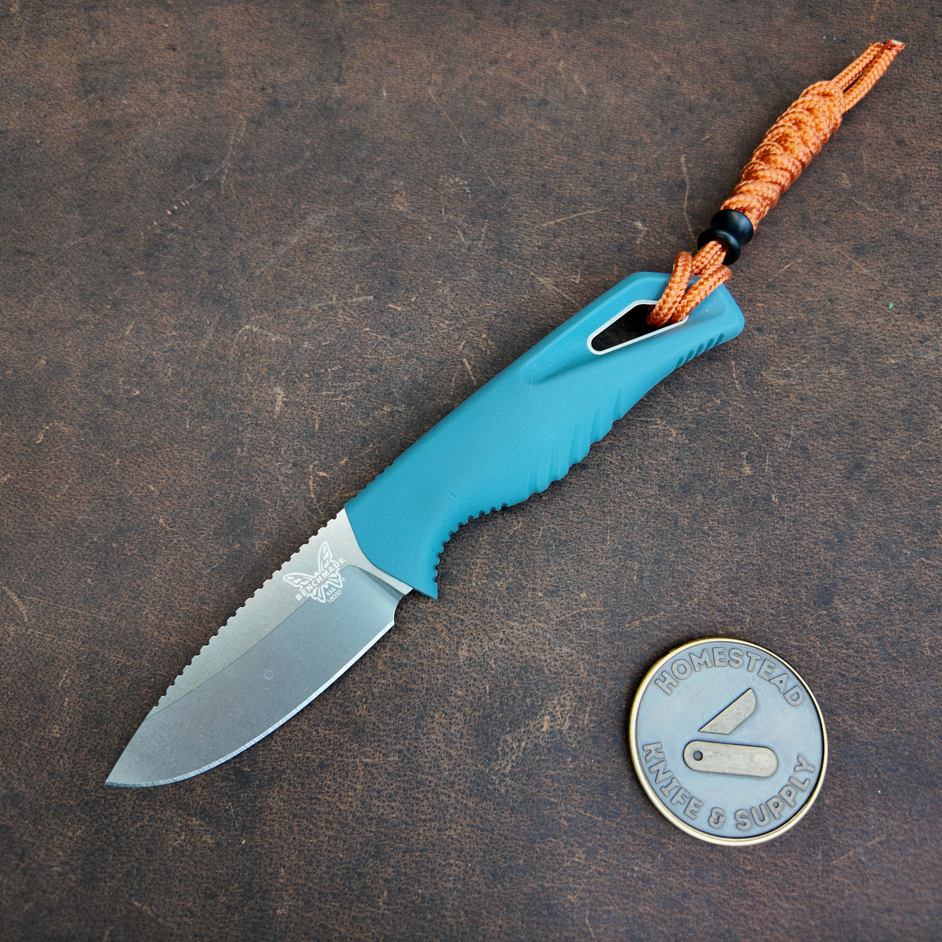 Benchmade Intersect™ | Depth Blue Santoprene® | Drop-point