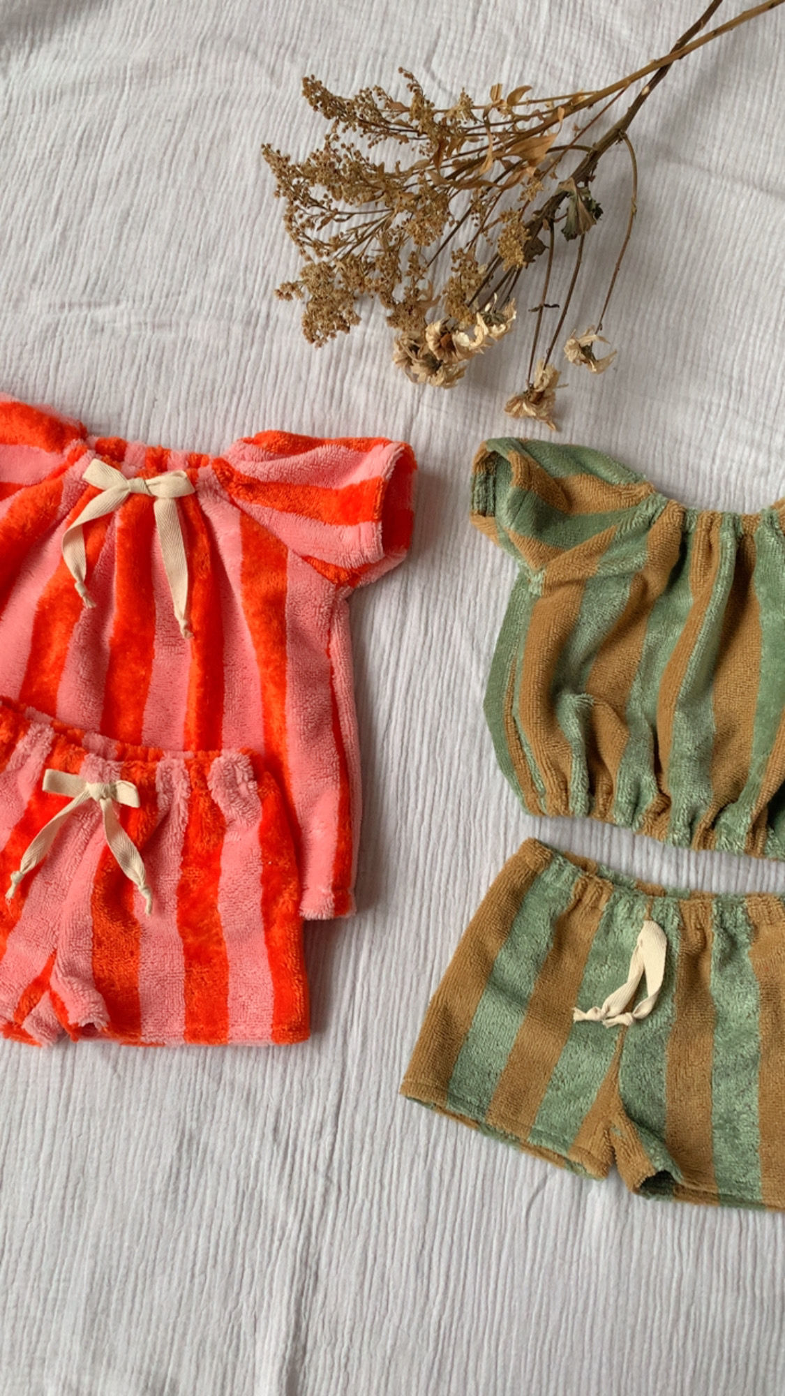 Blouse rose ou verte 