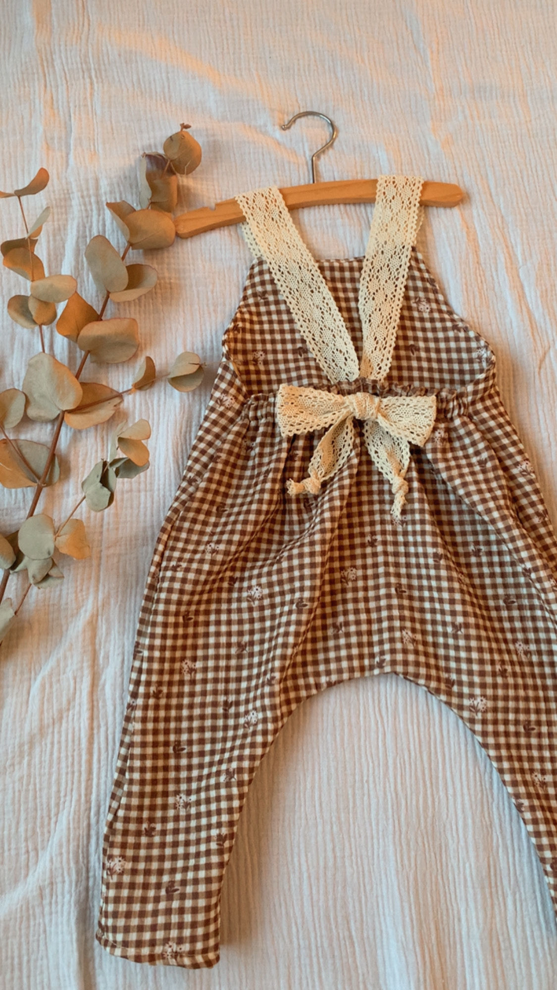 salopette vichy fleuri 