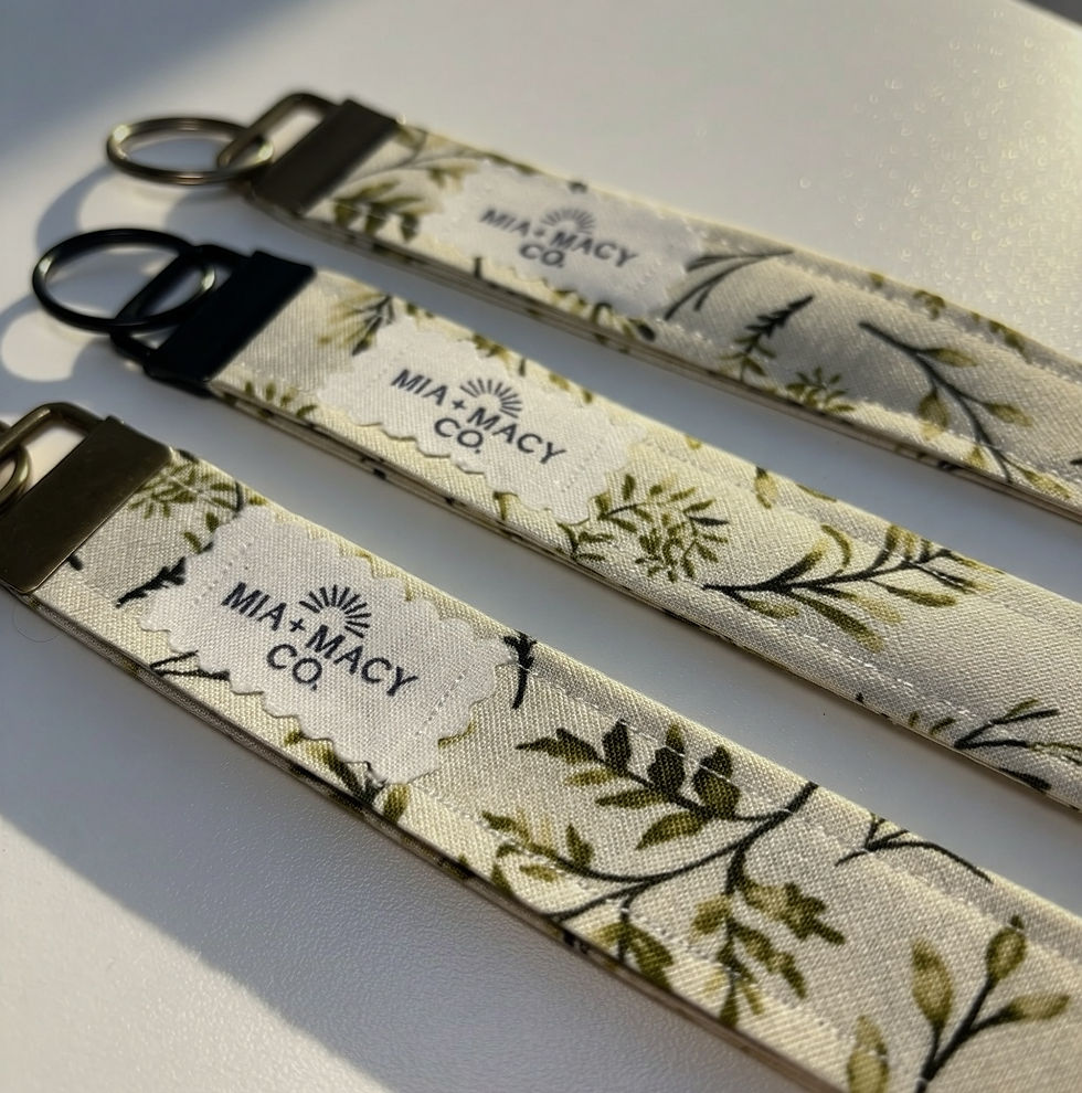 Thumbnail: 6" Wristlet Keychain (Soft Greenery)