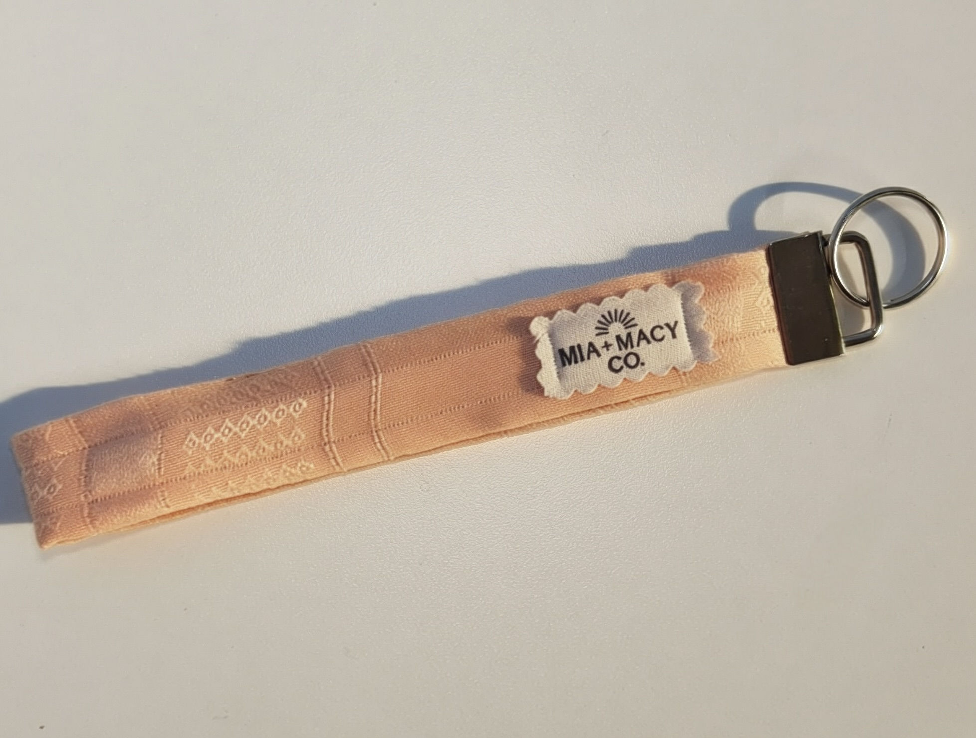 6" Wristlet Keychain (Creamsicle)