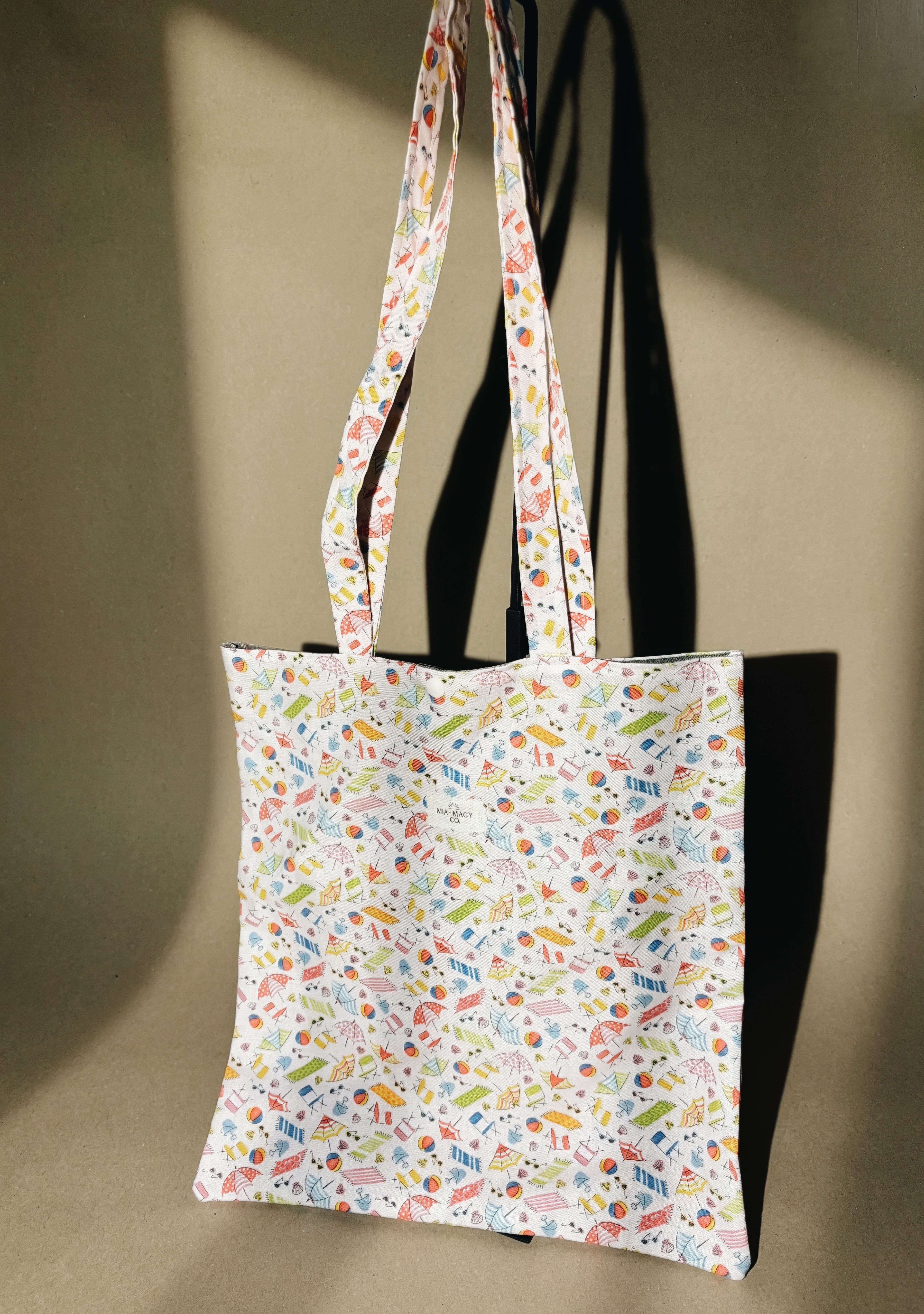 Shoulder Tote (Beach Day)
