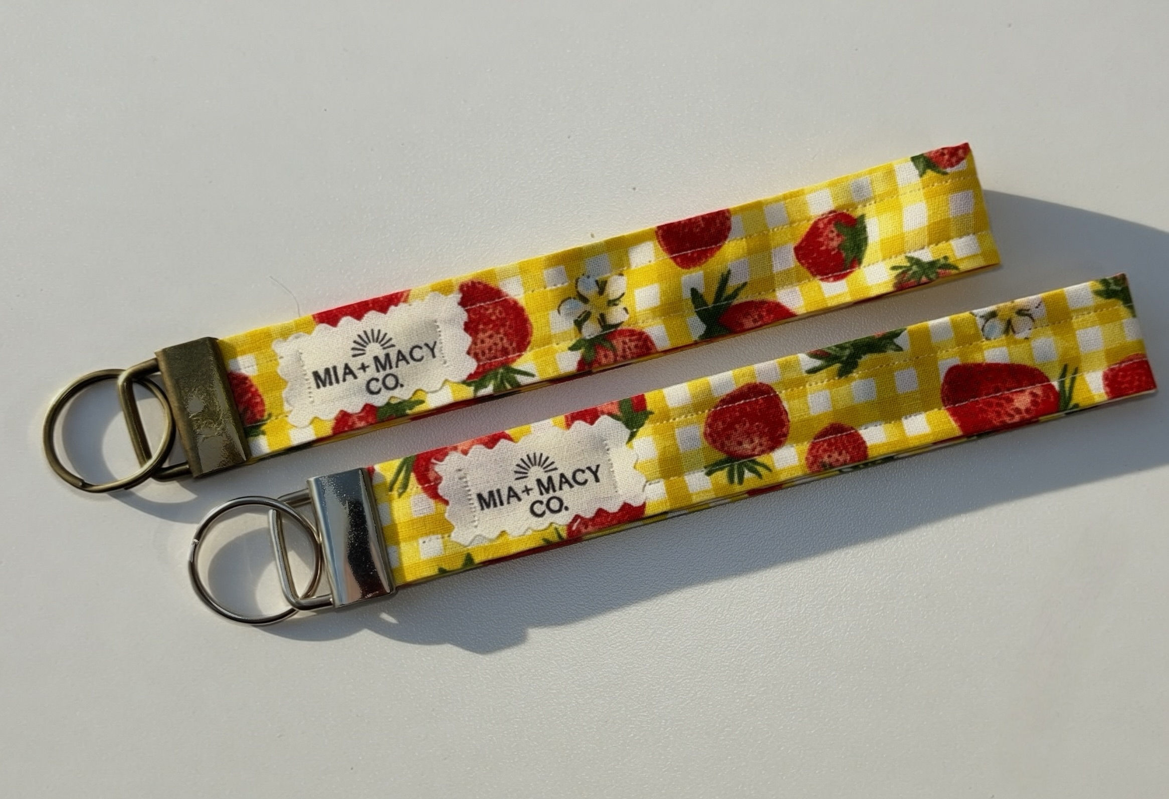 6" Wristlet Keychain (Sunny Strawberries)