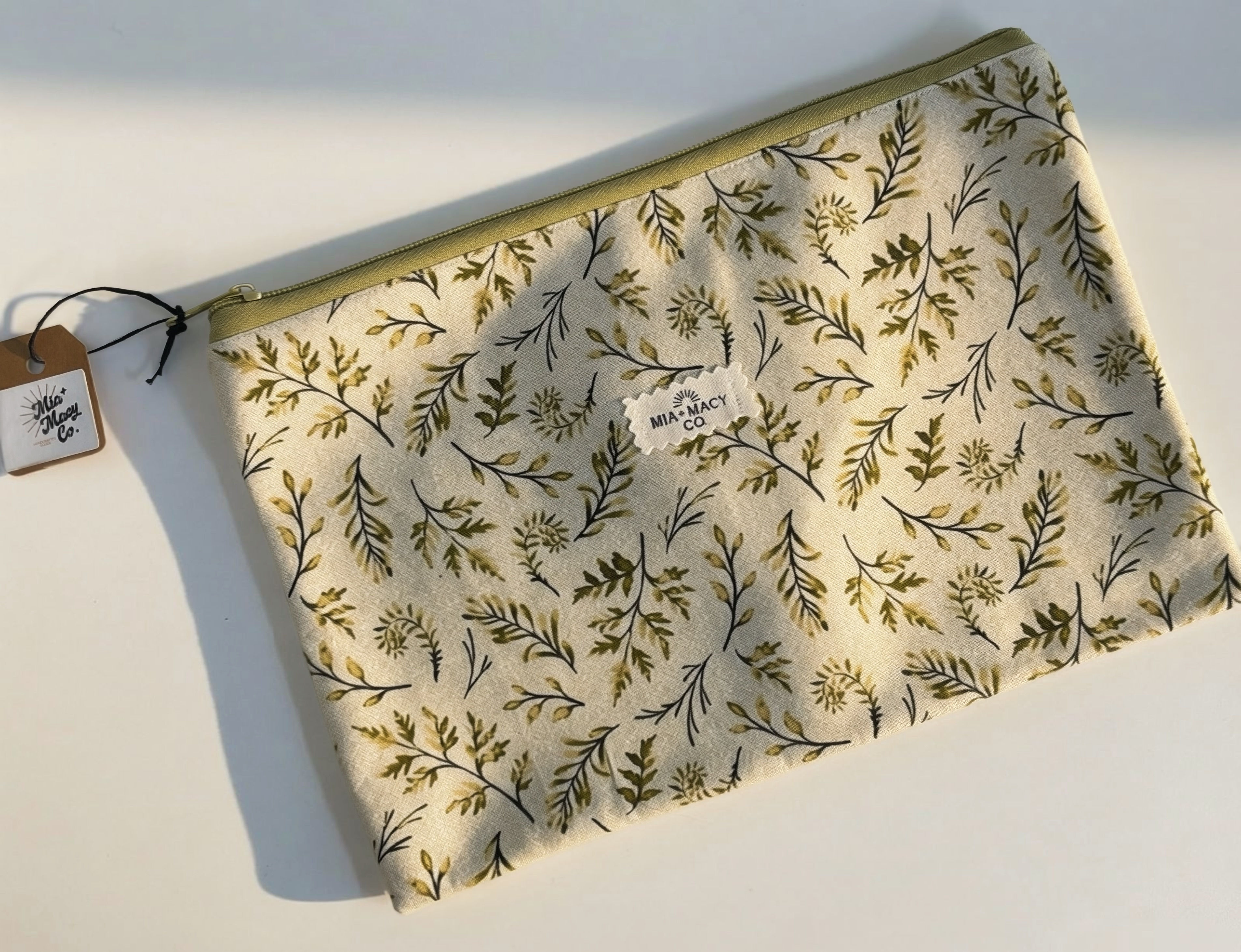 Zip Accessory Pouch (Soft Greenery)