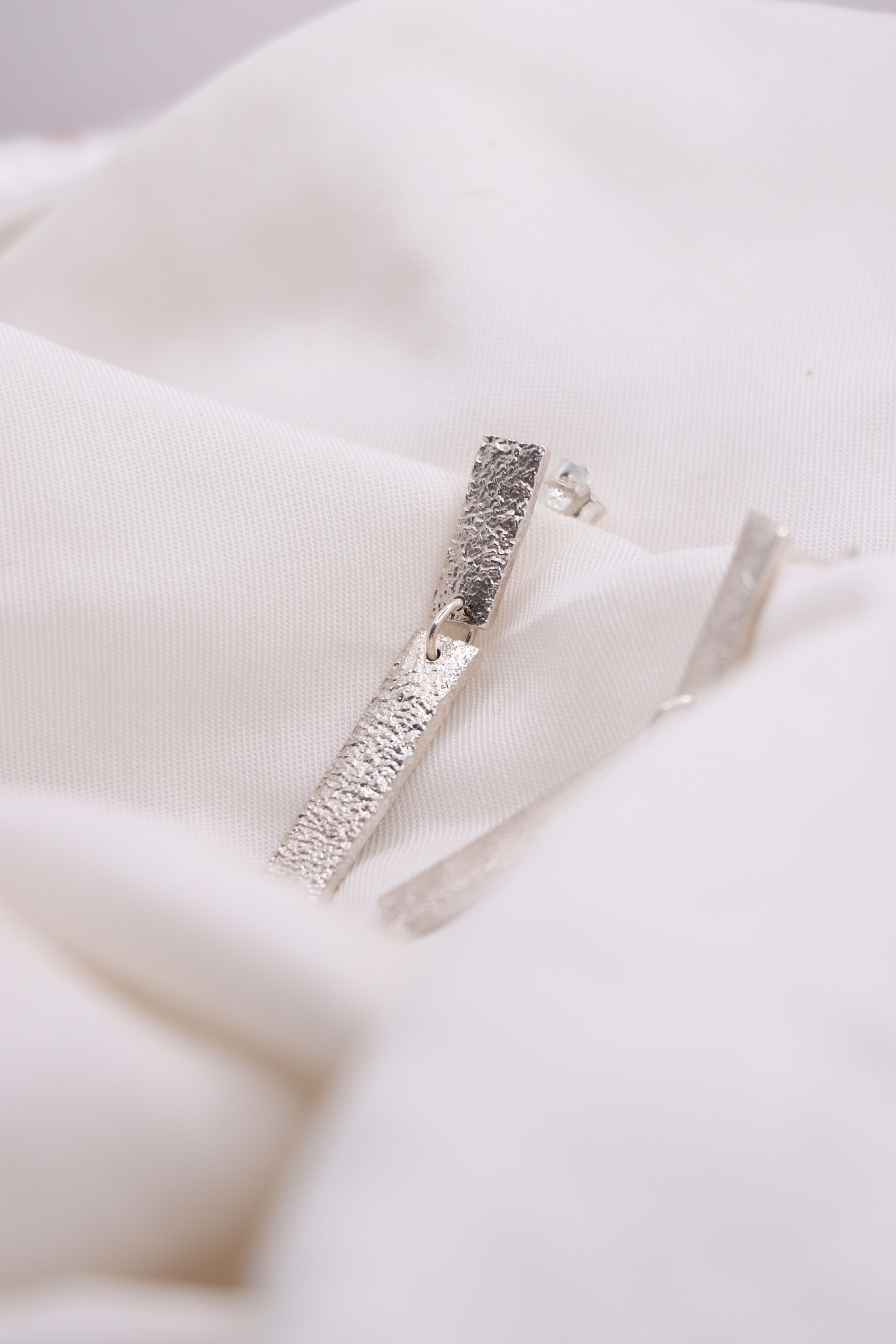 Double Reticulated Stud Drops