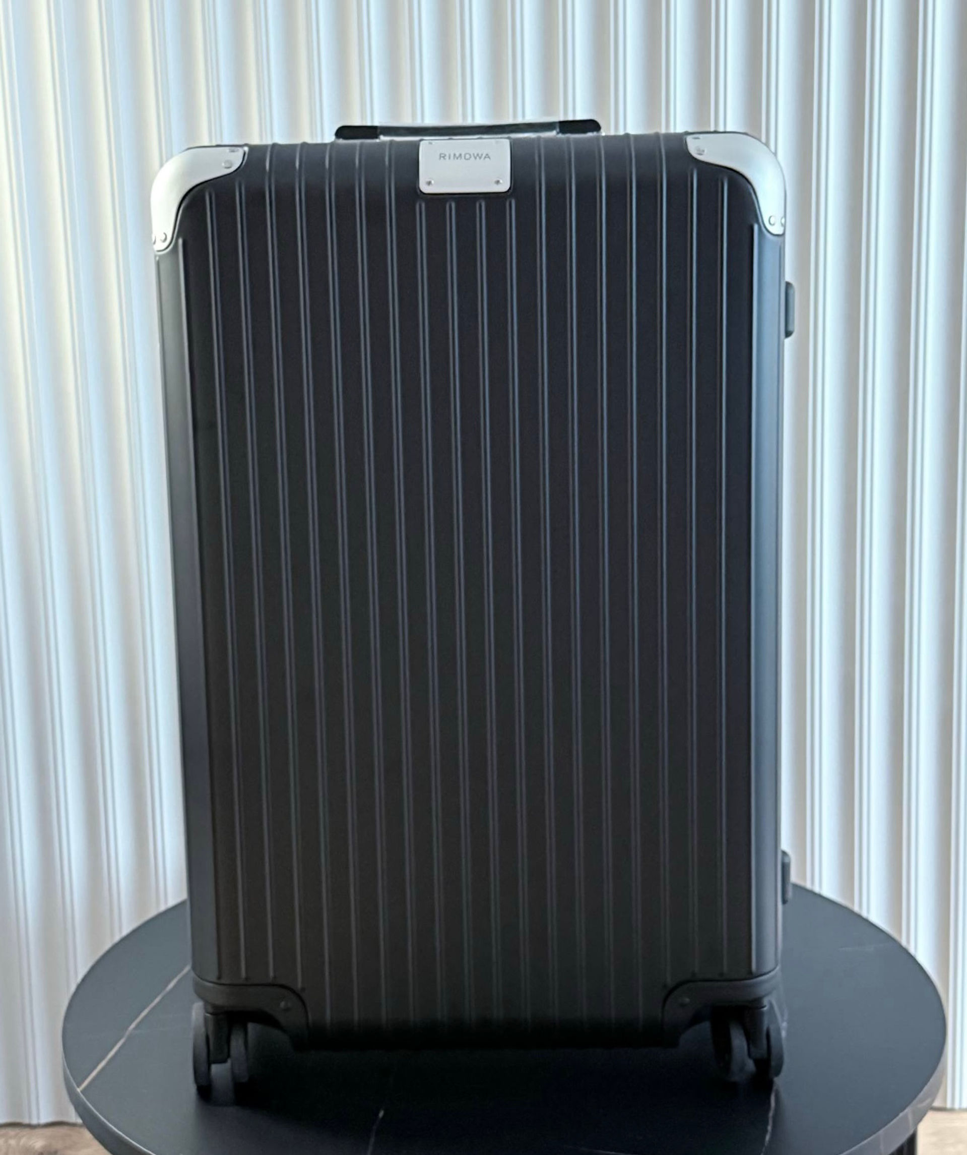 Rimowa Hybrid Check in L