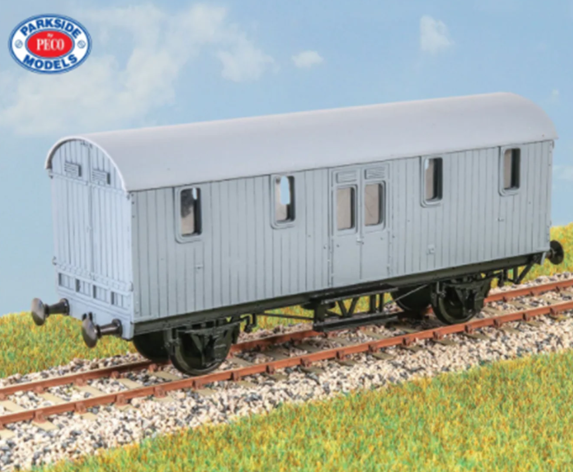 PC37 GWR Python Covered Carriage Truck
