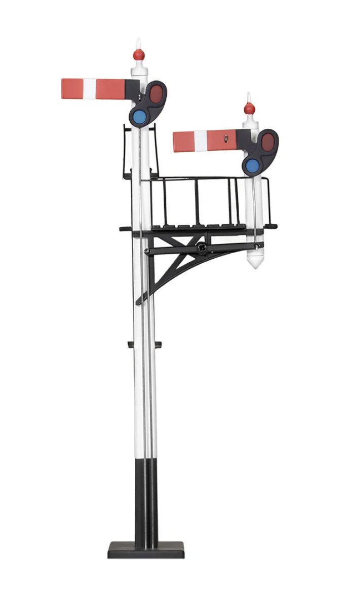 4L-001-005 Junction Signal GWR Right hand with two arms, shorter post to Right