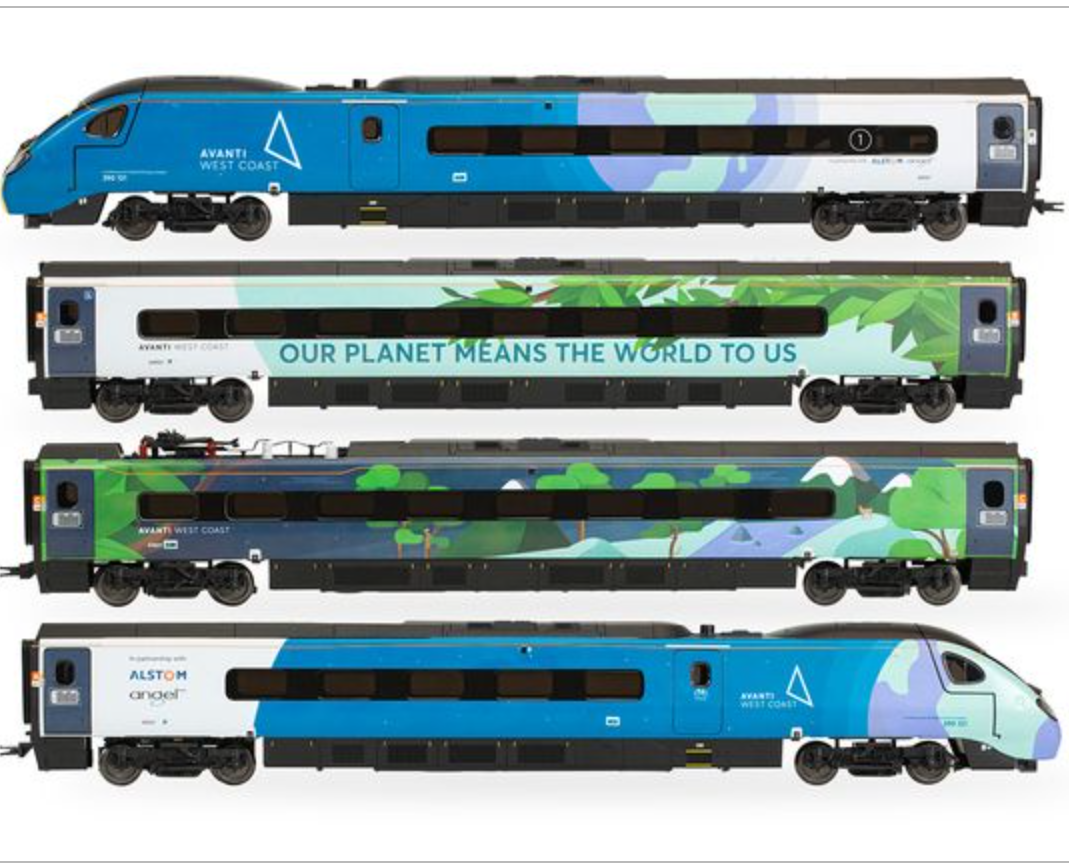 R30444 Avanti West Coast - Class 390 - 390121 - 4 Car Train Pack (COP26 Livery)