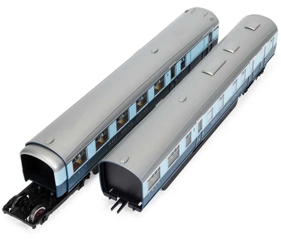 R40477 LNER - 'West Riding Limited' - Brake Third & Kitchen Third - Coach pack