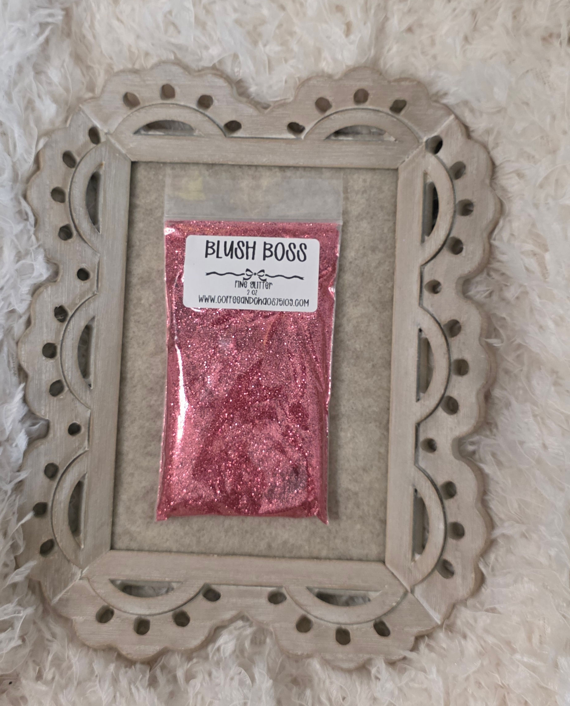 BLUSH BOSS GLITTER