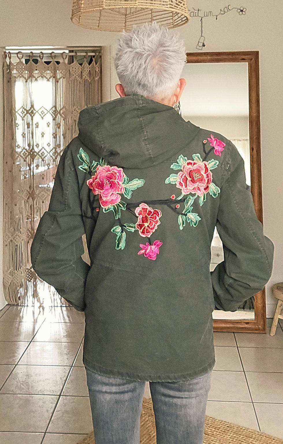 Miniature : Parka à capuche kaki seconde main broderie fleurs 