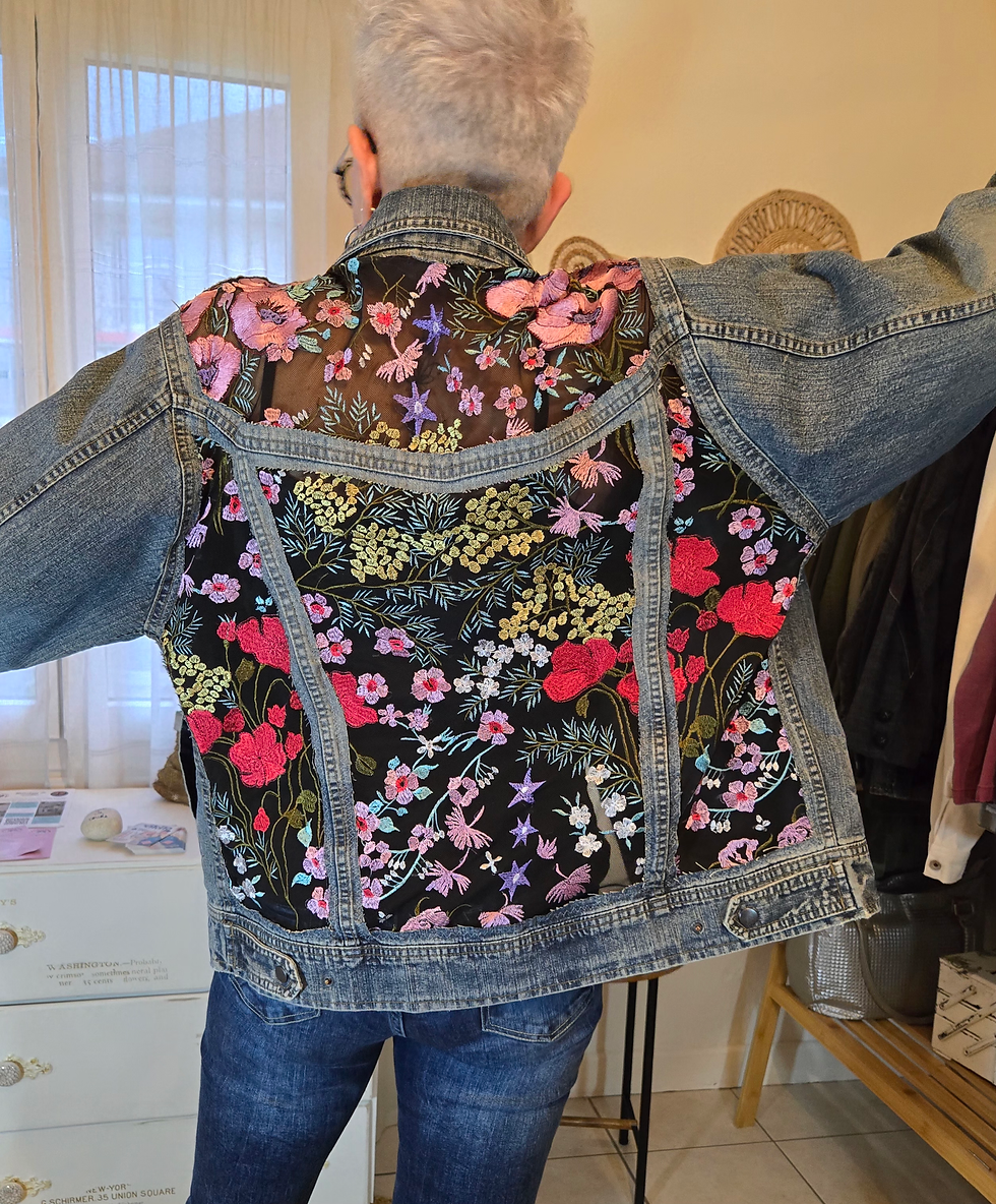 Miniature : Veste en jeans seconde main, tulle brodé fleurs