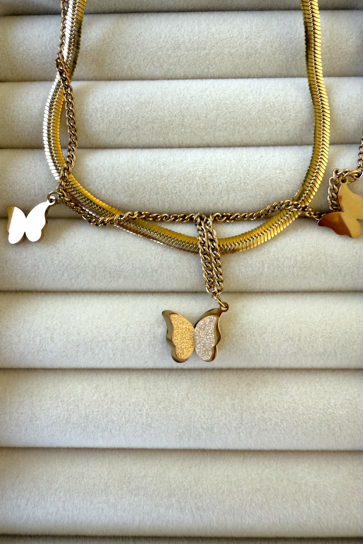 Jewels of Hope Çift Zincirli Kelebek Motifli Kararmaz Kadın Kolye 45 Cm Pasla