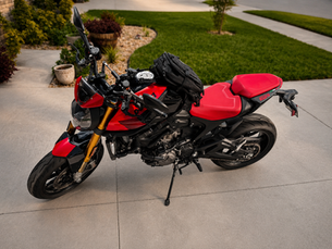 Viking Apex Tank Bag Review: Practical Storage and Hydration for Real-World Riding