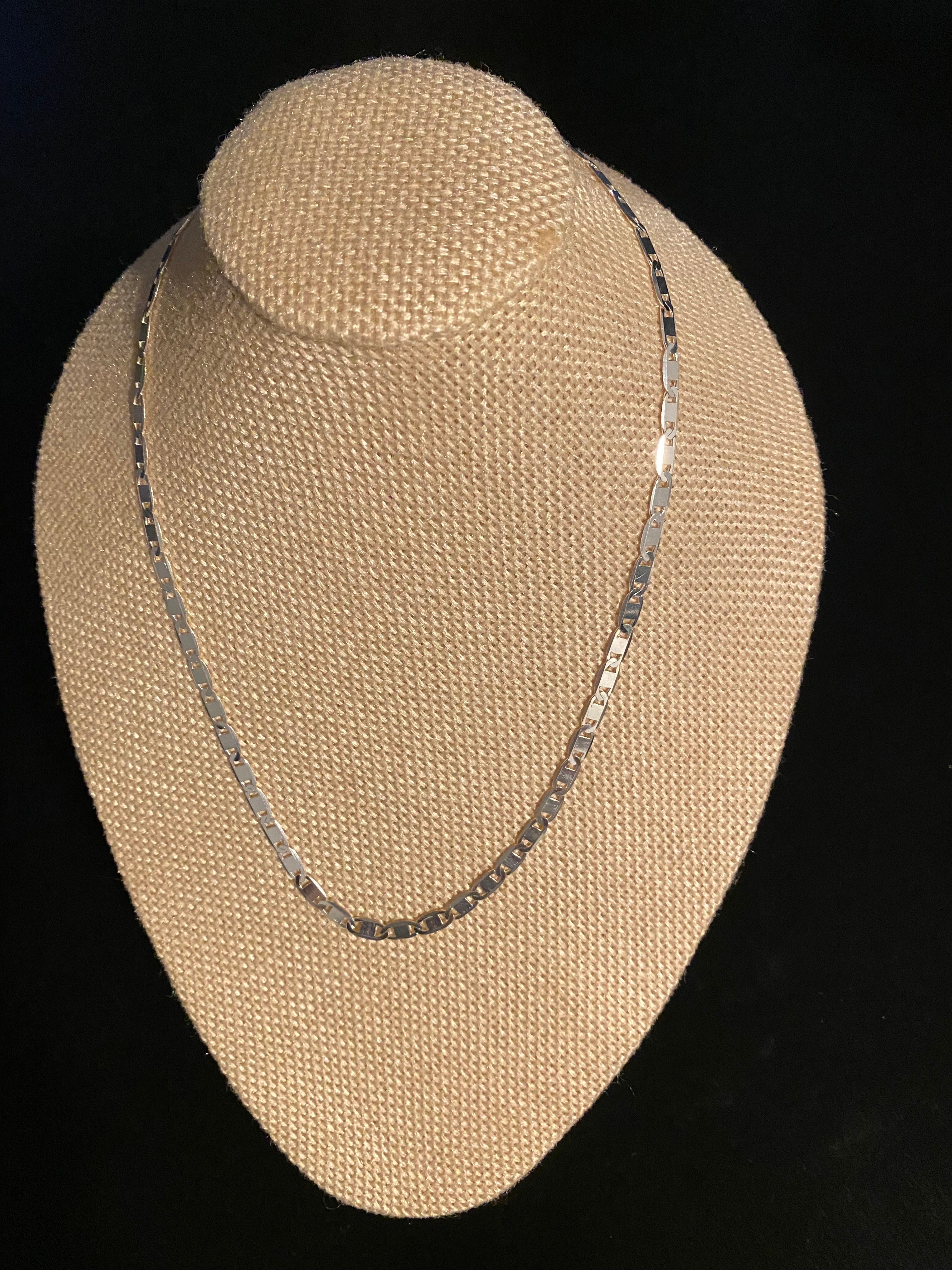 Silver 9.25 Chain Necklace.