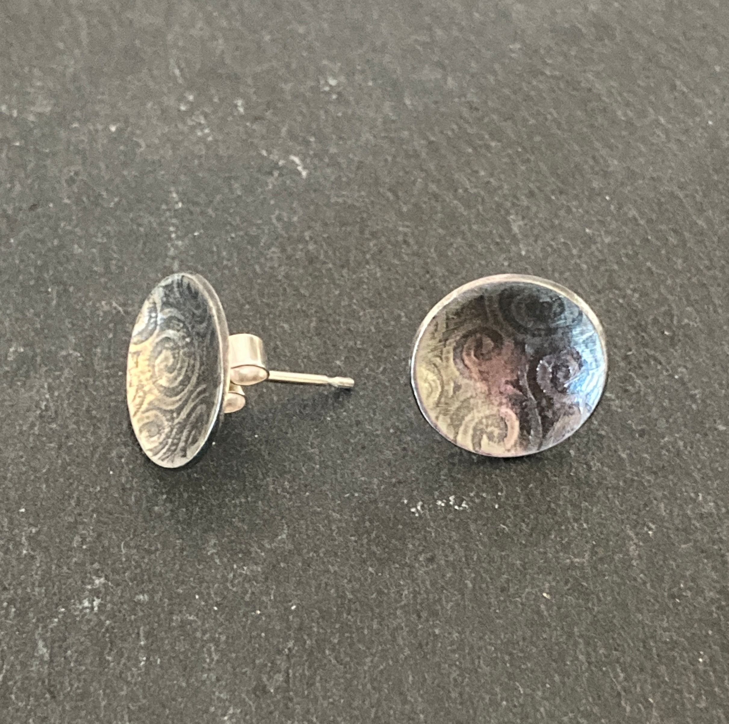 Oxidised Swirl Cup Studs
