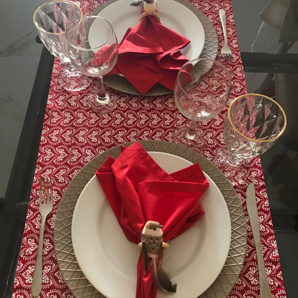 Trilho de mesa coração