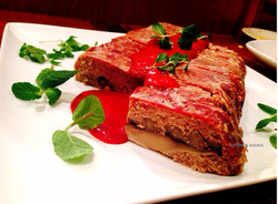どんことお肉のテ�リーヌ　イチゴソース.png