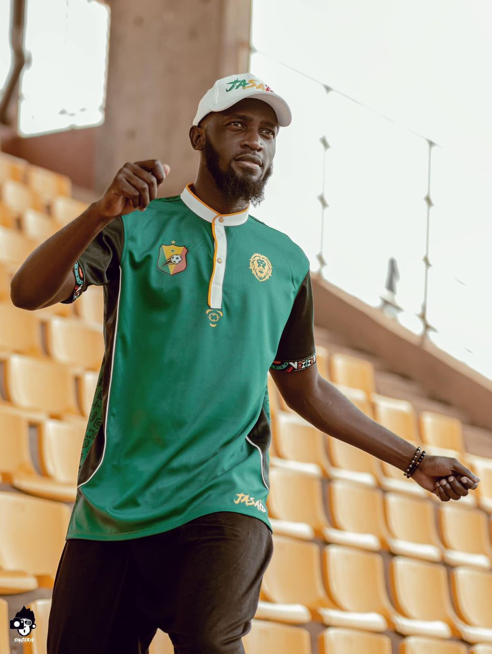 Thumbnail: Classic Jaillot - Any Country