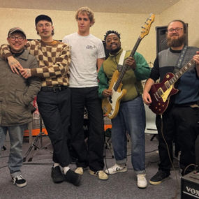 MUKKA & THE WIZARD SLEEVES RELEASE DEBUT SINGLE - "CHARLIE"