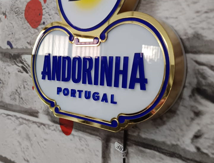 Luminoso Andorinha