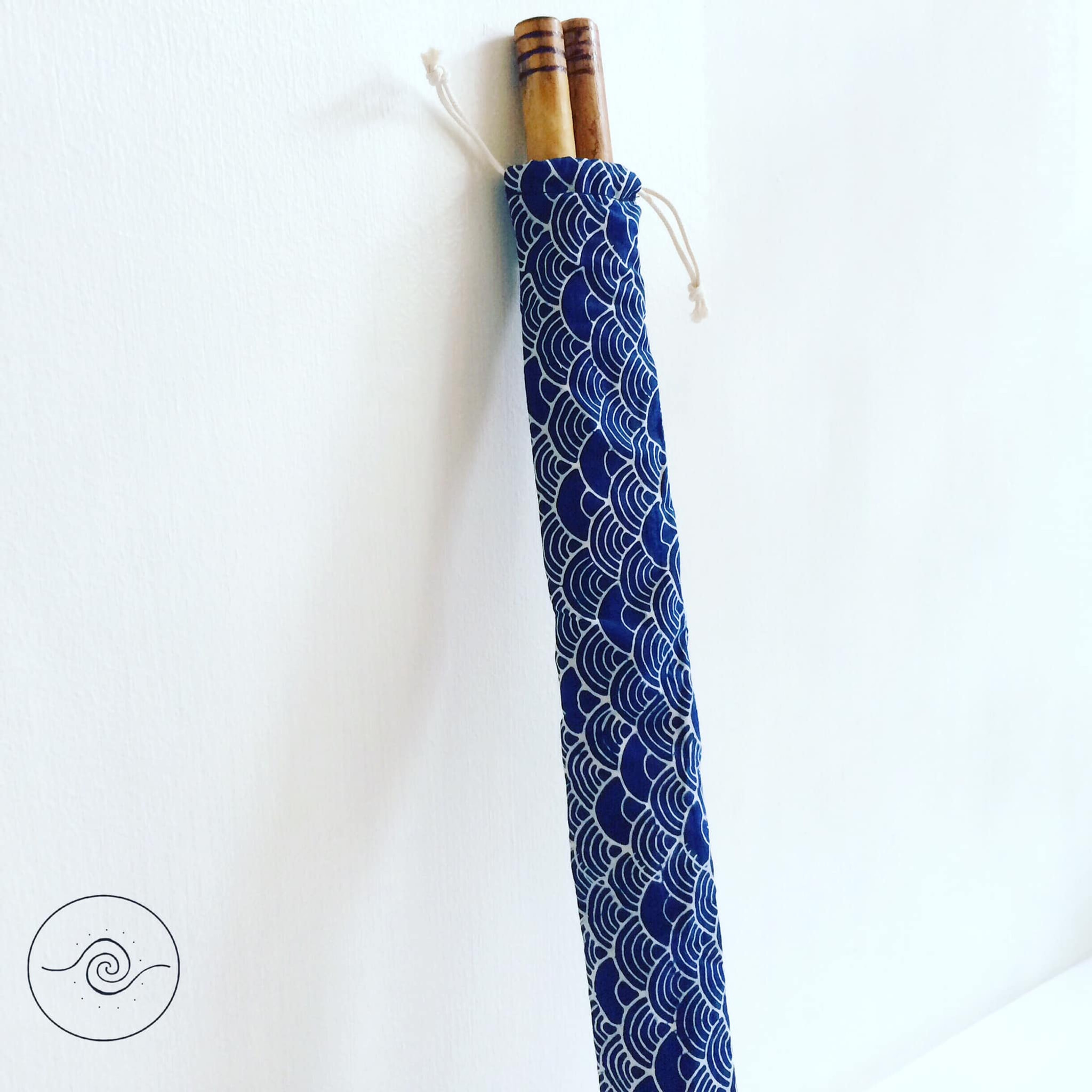 Sinawali Sticksleeve | SEIGAIHA Blue Waves