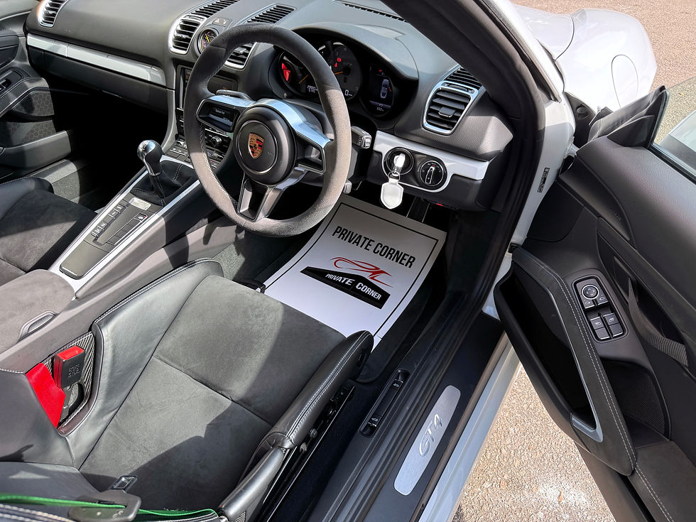 縮圖：2016 PORSCHE 981 CAYMAN GT4 (MANUAL)