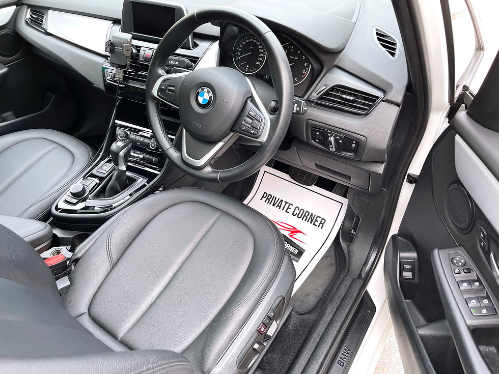 縮圖：(SOLD) 2017 BMW 218i GRAN TOURER (7-SEATER)