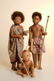 Leka, Kupeng en Suku
•
Leka, Kupeng and Suku