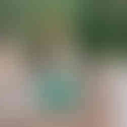 Green resin cat scratcher