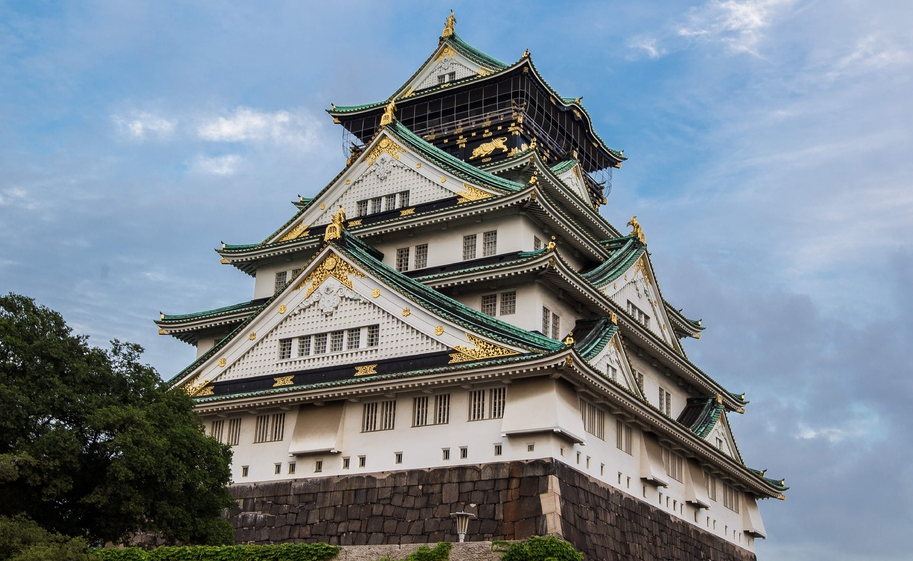 Osaka Castle (Osaka)