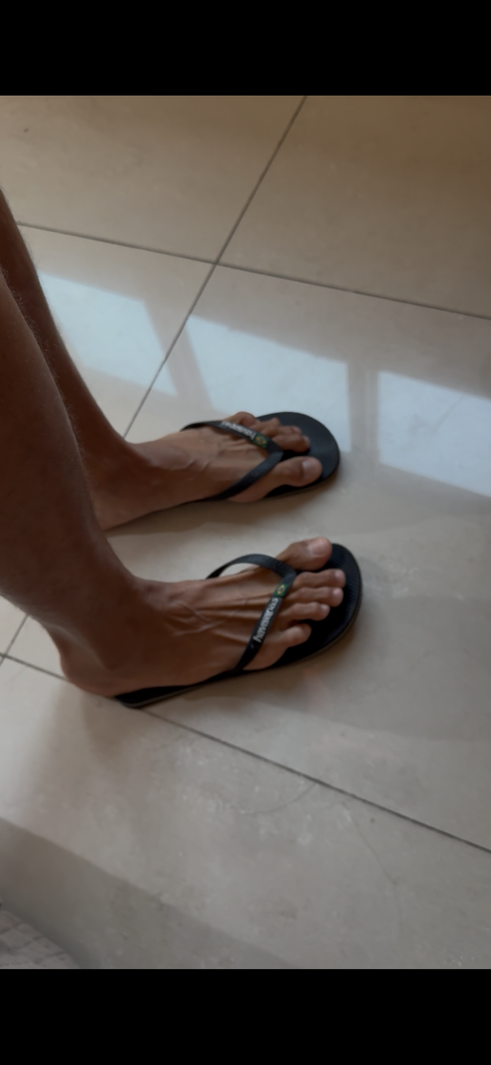 Thumbnail: VID 24 - Arthur is looking for his size 18 US slides